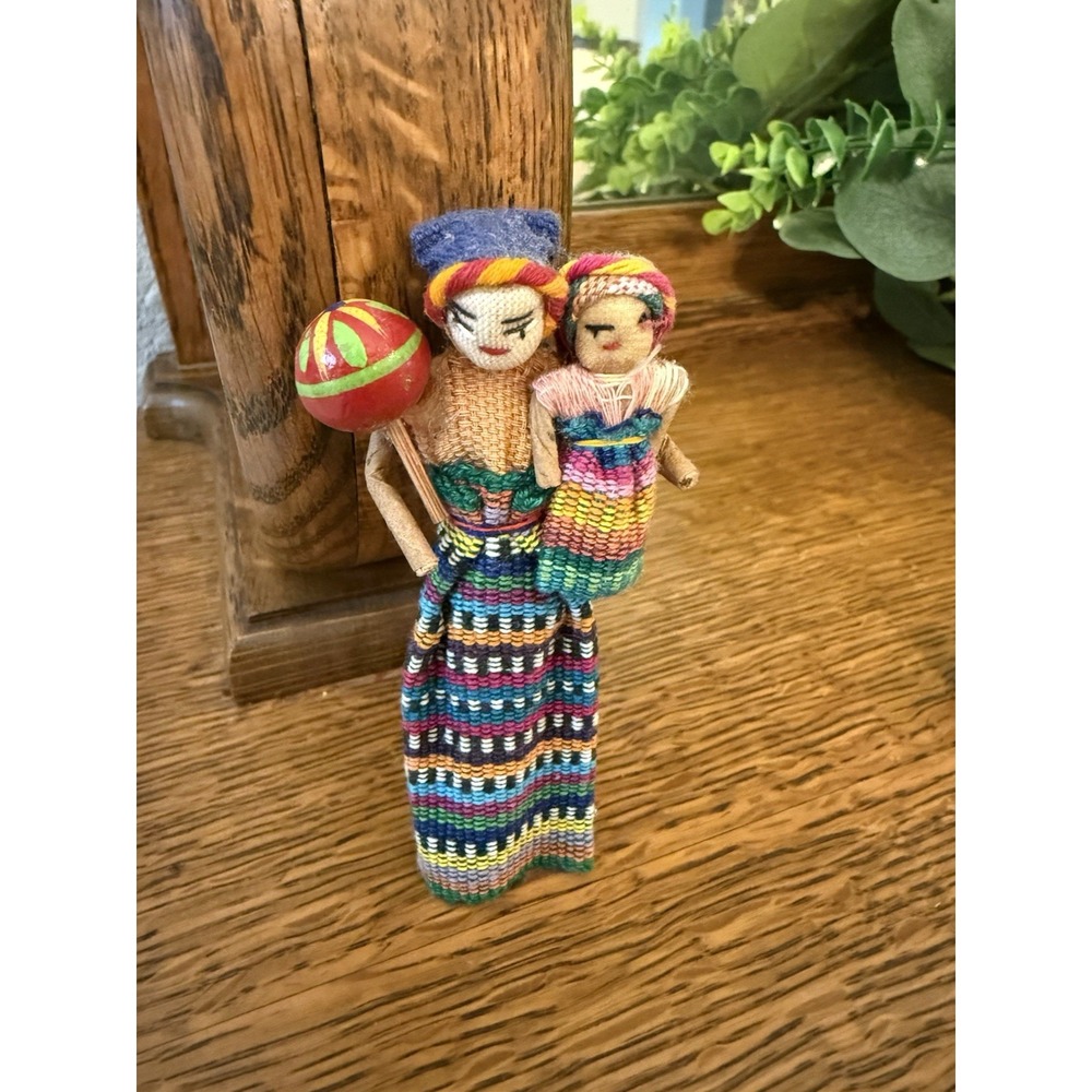 Handmade Guatemalan Worry Doll Magnet Mother &‎ Child Folk Art 4" Colorful